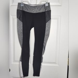 Tangerine Athletic leggings Gray Black and White Size Small